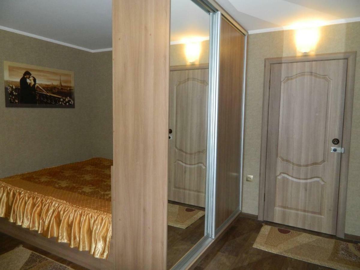 Ул. Киевская Апартаменты Krementjuk Eksteriør billede